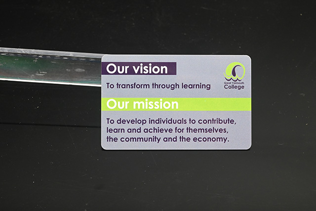 酒泉公交滴膠卡系統(tǒng)升級后將支持移動NFC手機(jī)刷卡 酒泉公交滴膠卡系統(tǒng)升級后將支持移動NFC手機(jī)刷卡