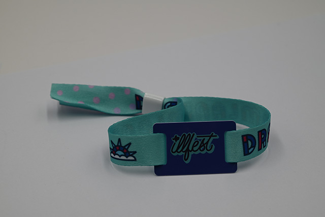 電子標簽的原理以及它在市場上的運用 電子標簽的原理以及它在市場上的運用