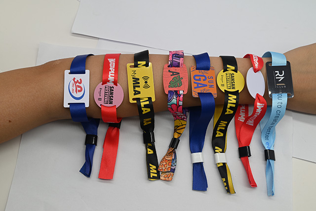 滴膠卡NFC標簽的應用和發(fā)展遍布世界各地 滴膠卡NFC標簽的應用和發(fā)展遍布世界各地